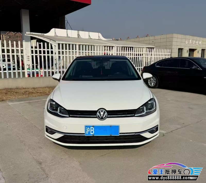 21年大众高尔夫轿车抵押车出售