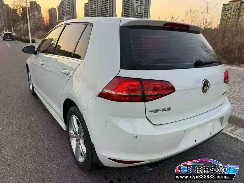 15年大众高尔夫轿车抵押车出售