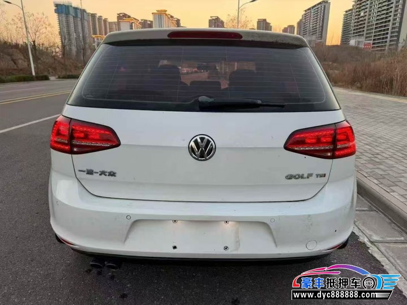 15年大众高尔夫轿车抵押车出售