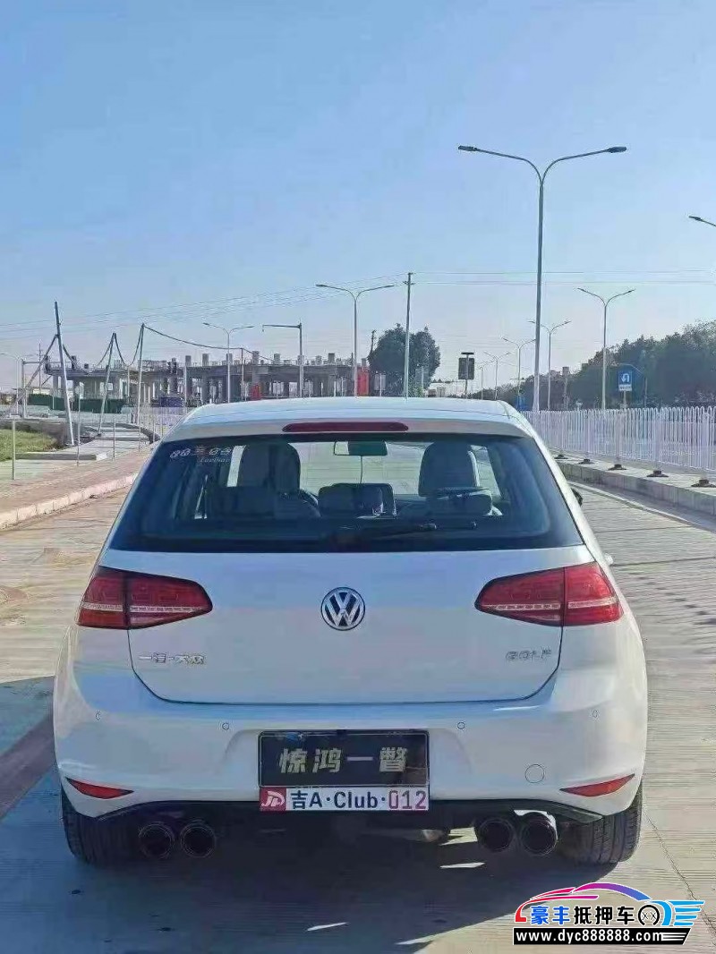 15年大众高尔夫轿车抵押车出售