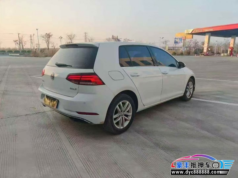 19年大众高尔夫轿车抵押车出售
