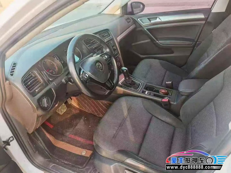 19年大众高尔夫轿车抵押车出售