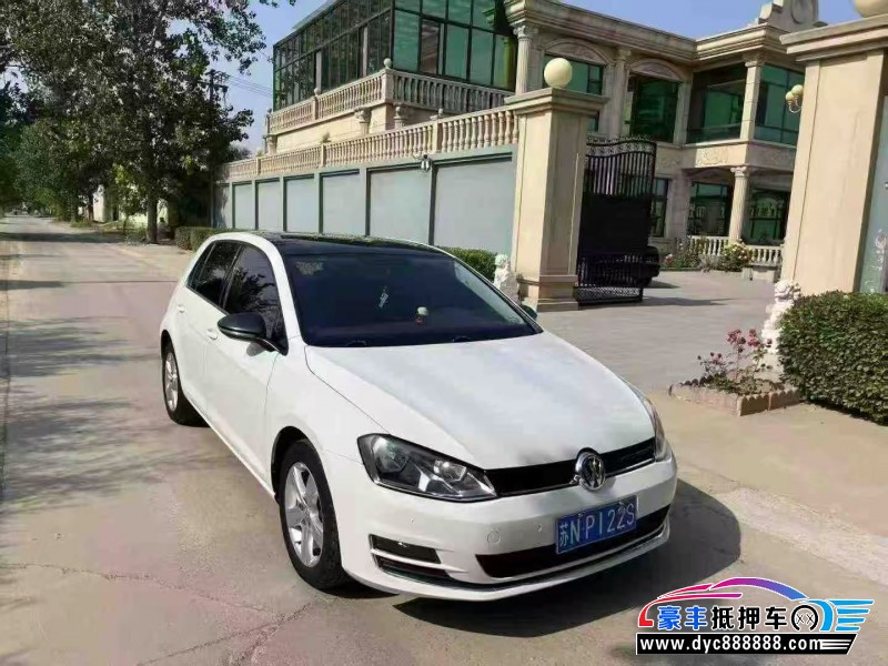 17年大众高尔夫轿车抵押车出售