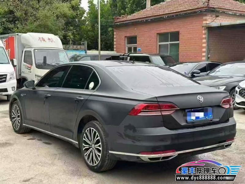 20年大众辉昂轿车抵押车出售