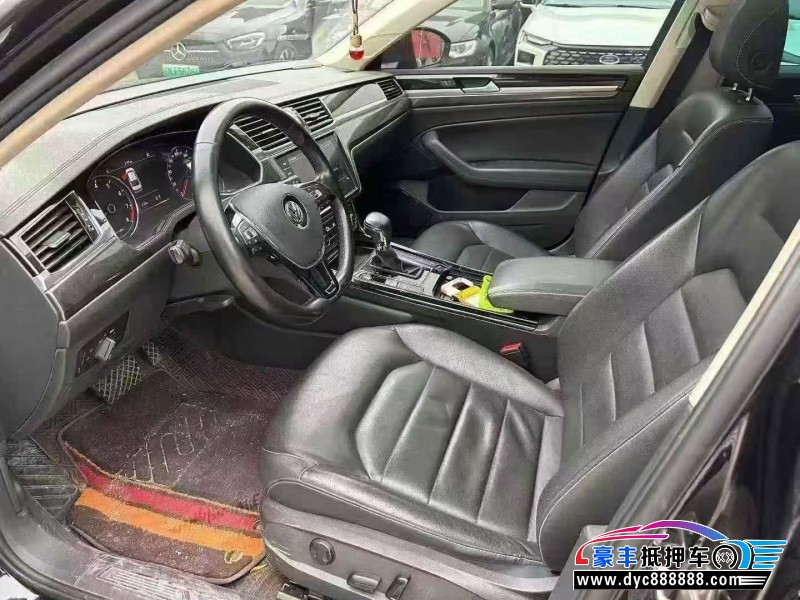 20年大众辉昂轿车抵押车出售