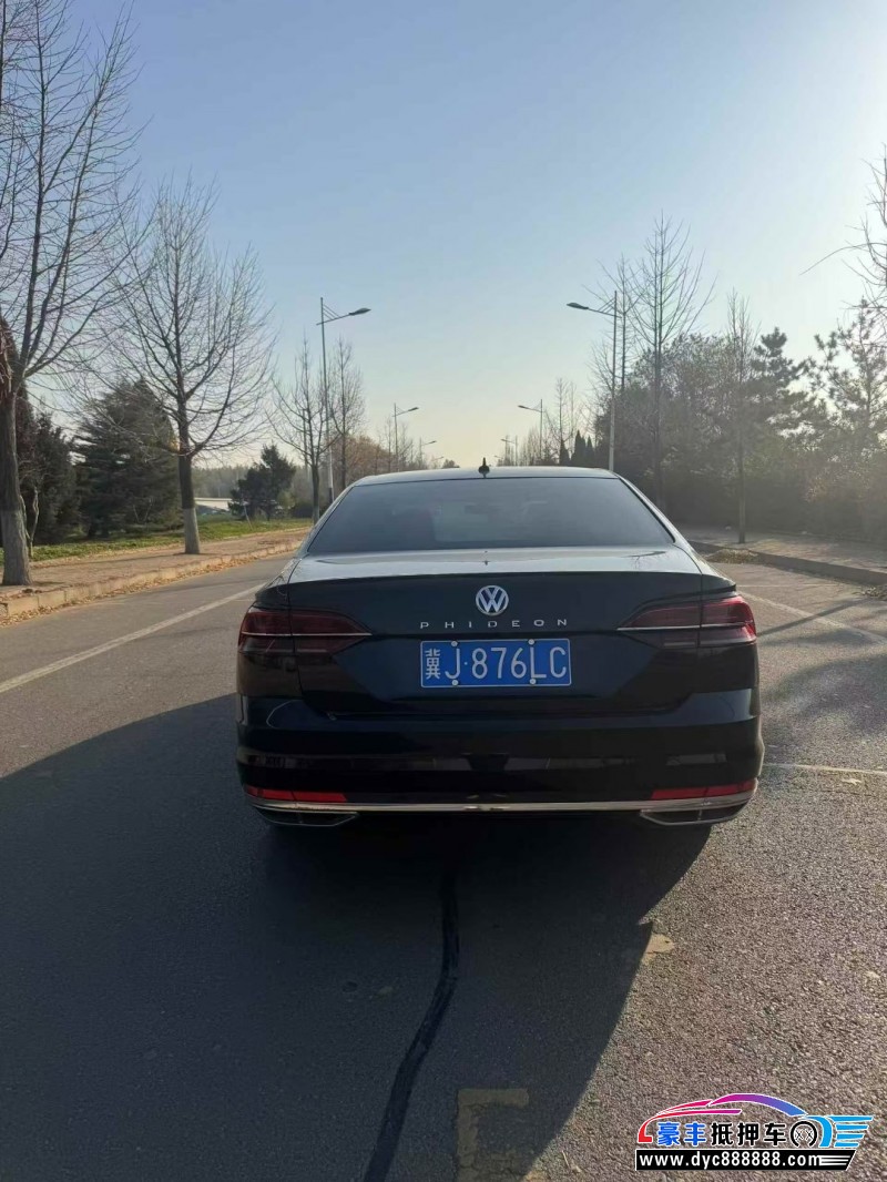 18年大众辉昂轿车抵押车出售