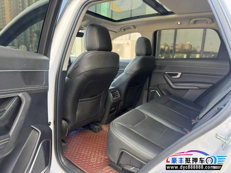 19年比亚迪宋轿车抵押车出售