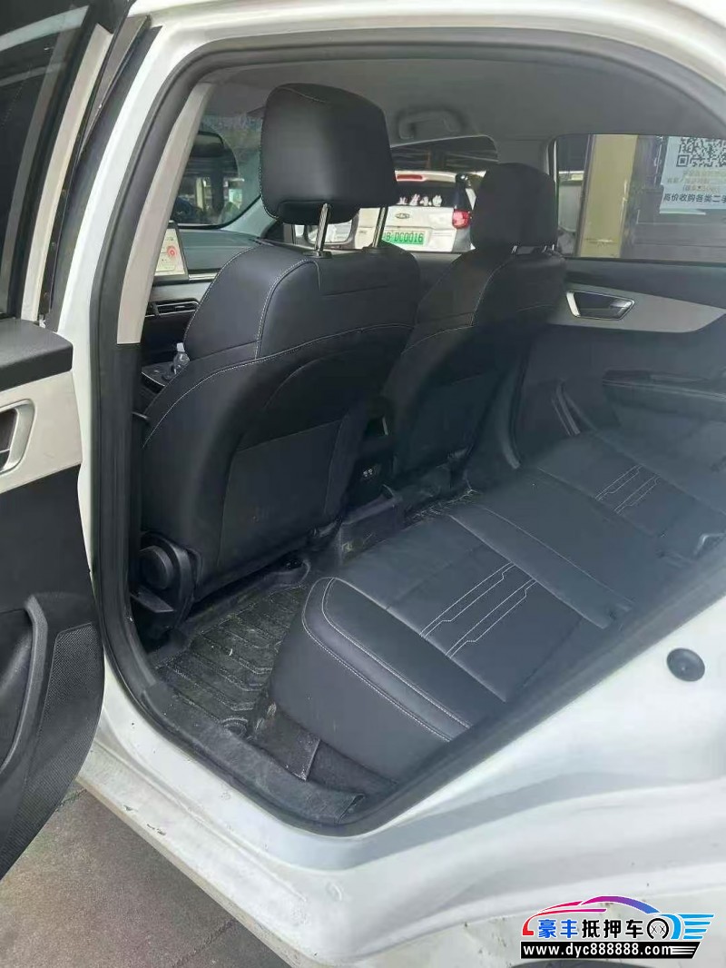 23年比亚迪秦轿车抵押车出售