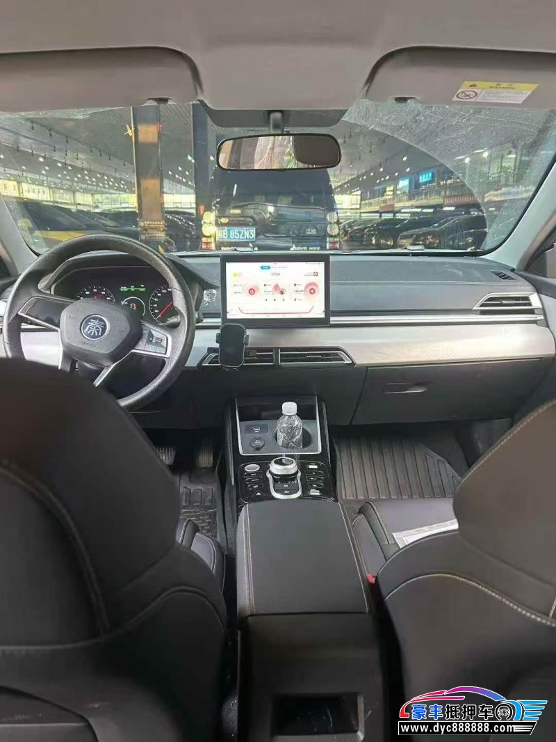 23年比亚迪秦轿车抵押车出售