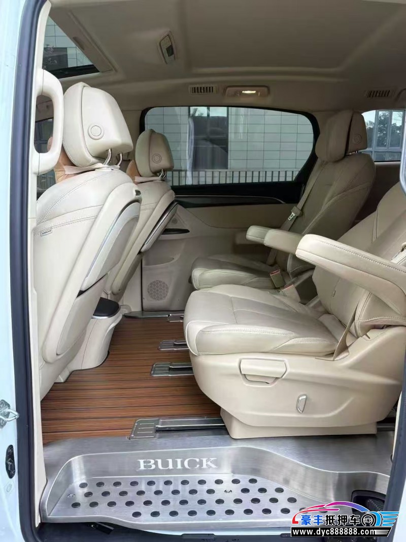 21年别克GL8轿车抵押车出售