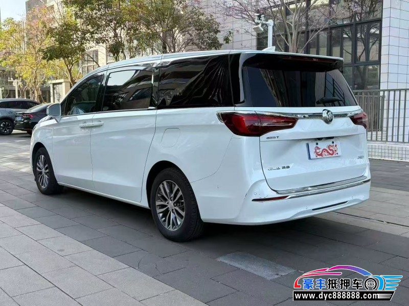 21年别克GL8轿车抵押车出售