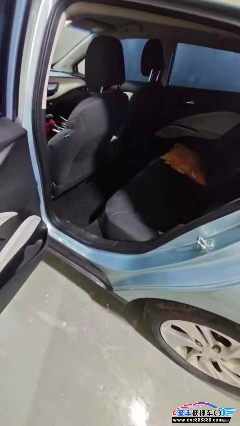 23年别克微蓝轿车抵押车出售