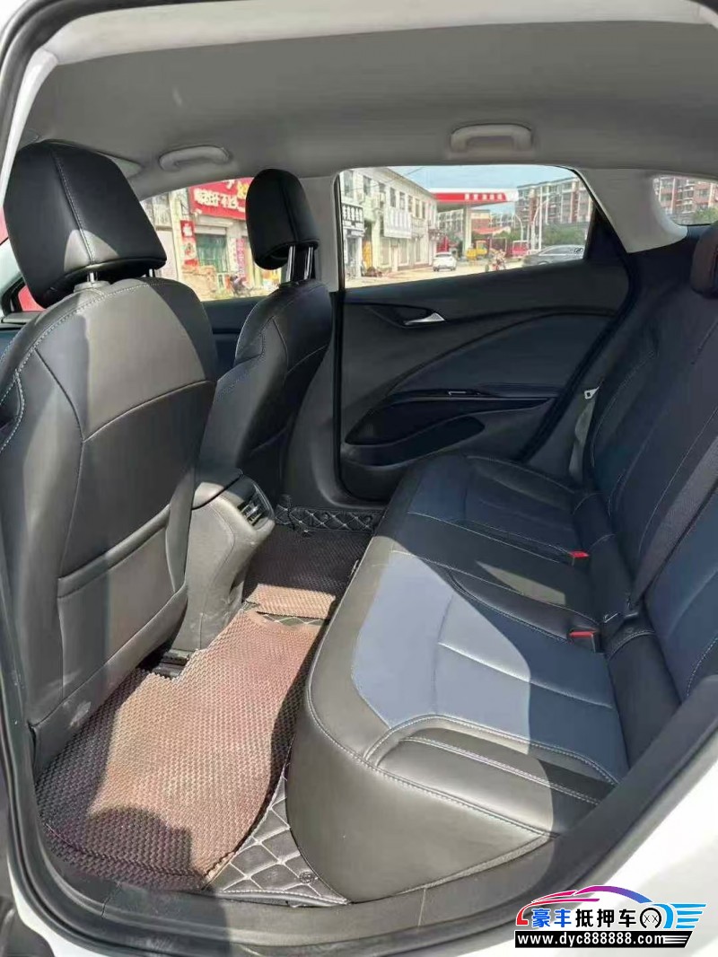 24年别克微蓝轿车抵押车出售