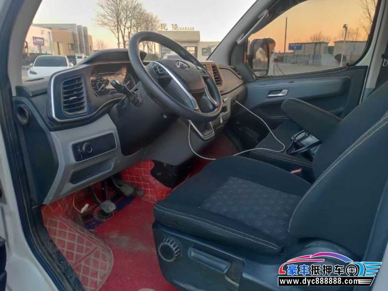 23年上汽大通V80轿车抵押车出售