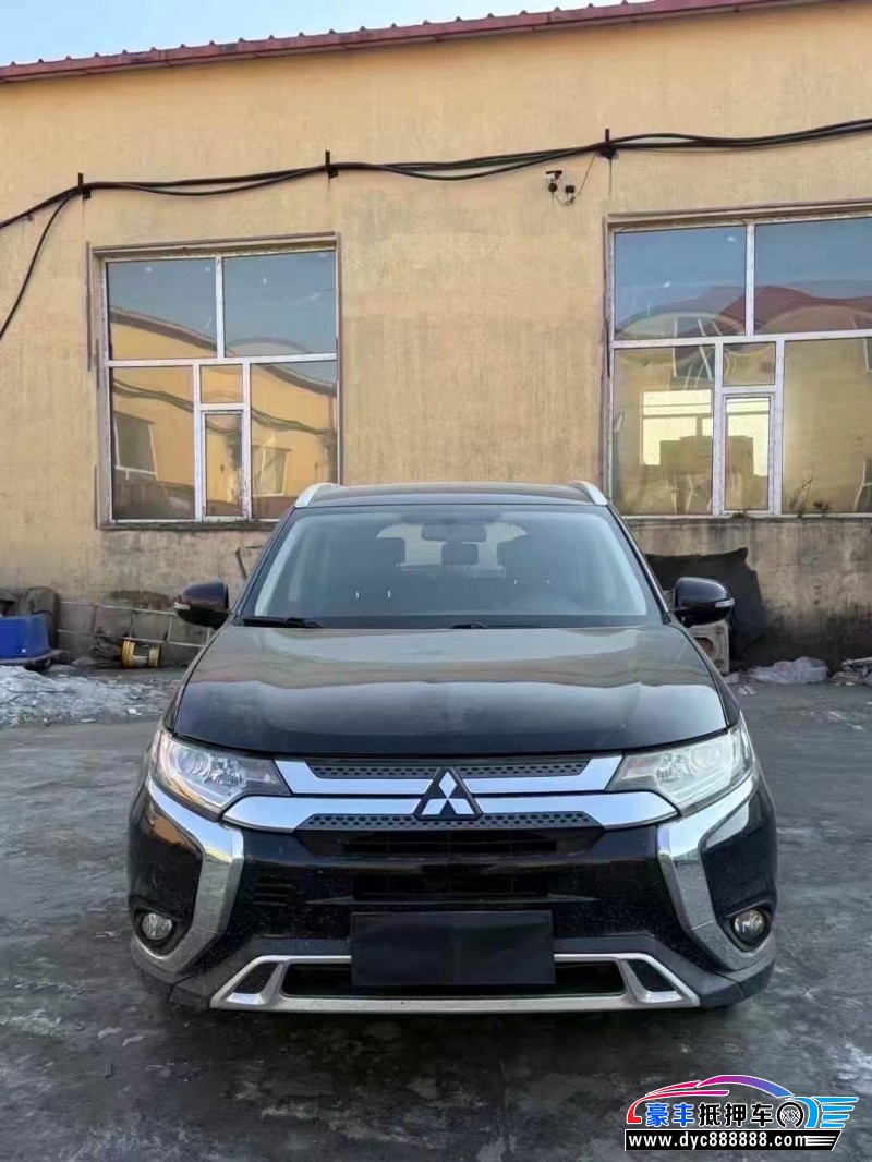 抵押车出售19年三菱欧蓝德轿车