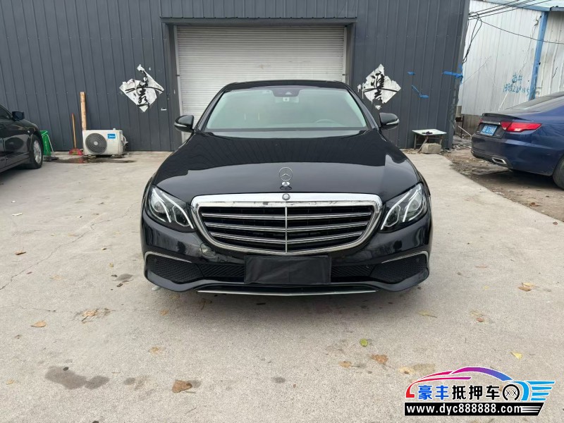 17年奔驰E轿车抵押车出售