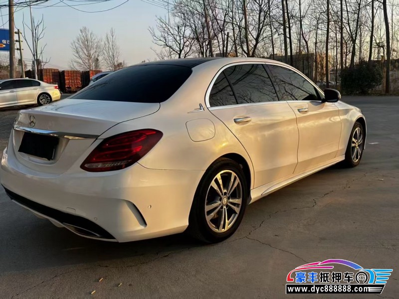 16年奔驰C轿车抵押车出售