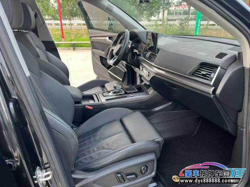 23年奥迪Q5轿车抵押车出售