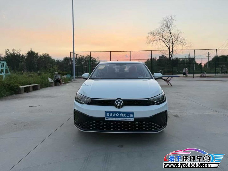 25年大众朗逸轿车抵押车出售