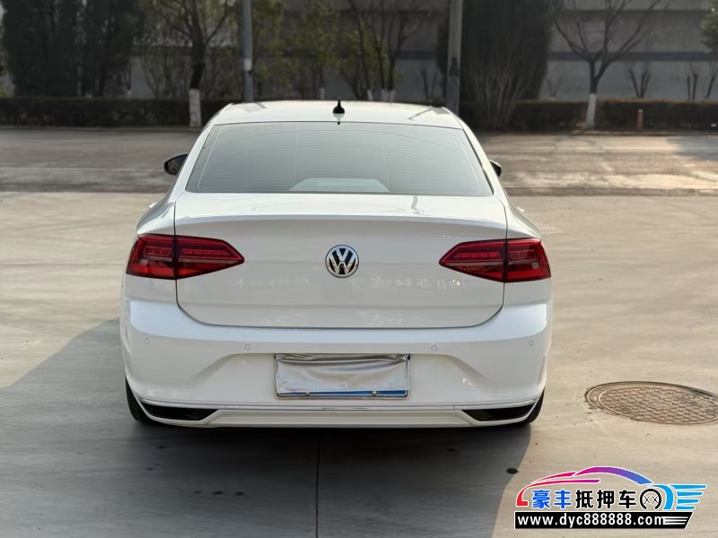 21年大众凌渡轿车抵押车出售