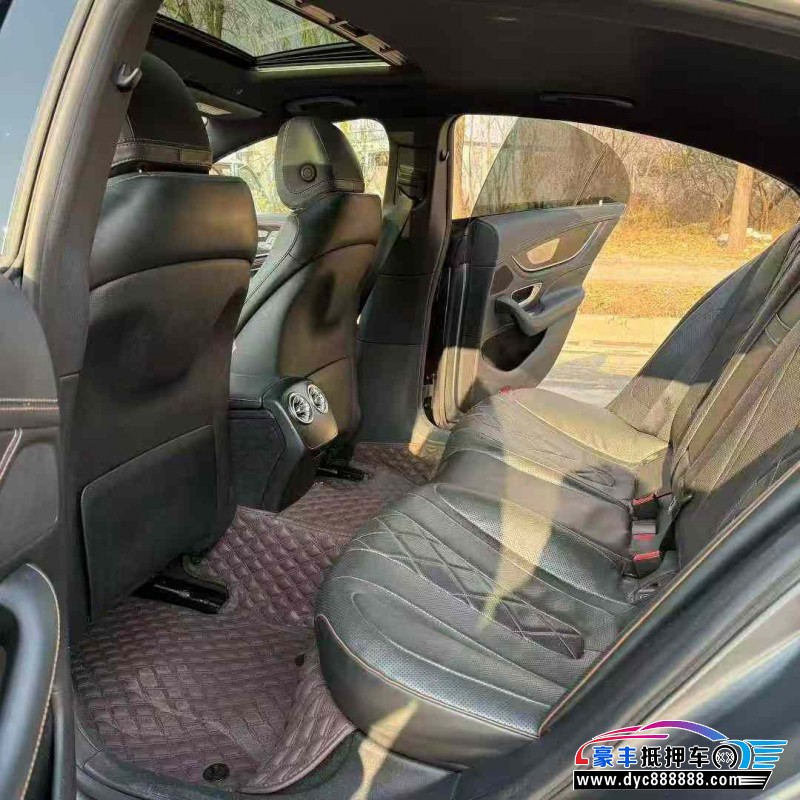 18年奔驰CLS轿车抵押车出售