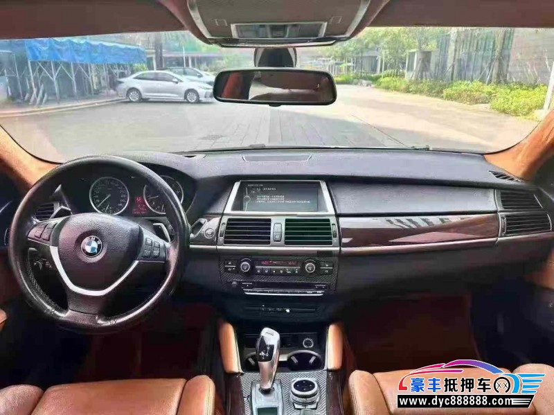 17年宝马X6轿车抵押车出售