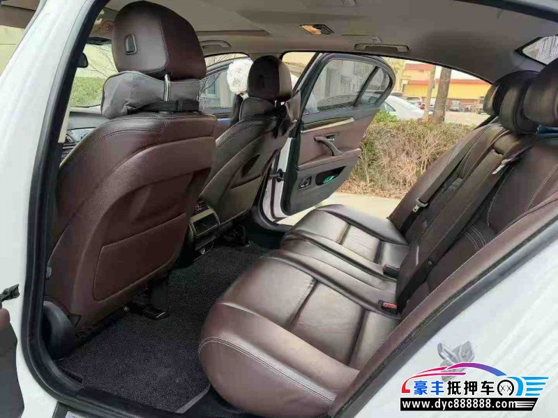 15年宝马5系轿车抵押车出售
