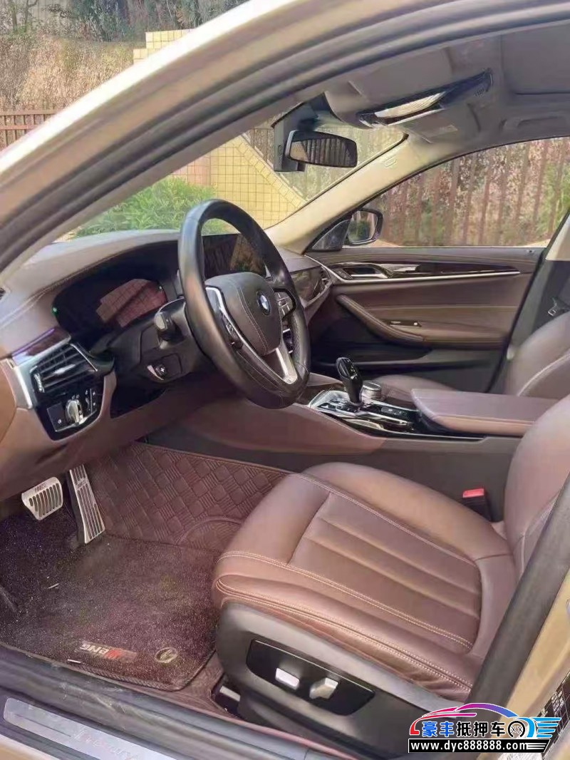 20年宝马5系轿车抵押车出售