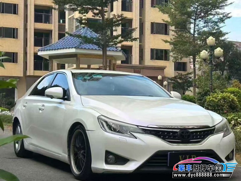 15年丰田锐志轿车抵押车出售