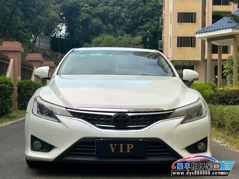 15年丰田锐志轿车抵押车出售