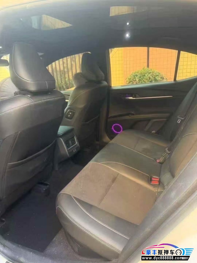 25年丰田凯美瑞轿车抵押车出售