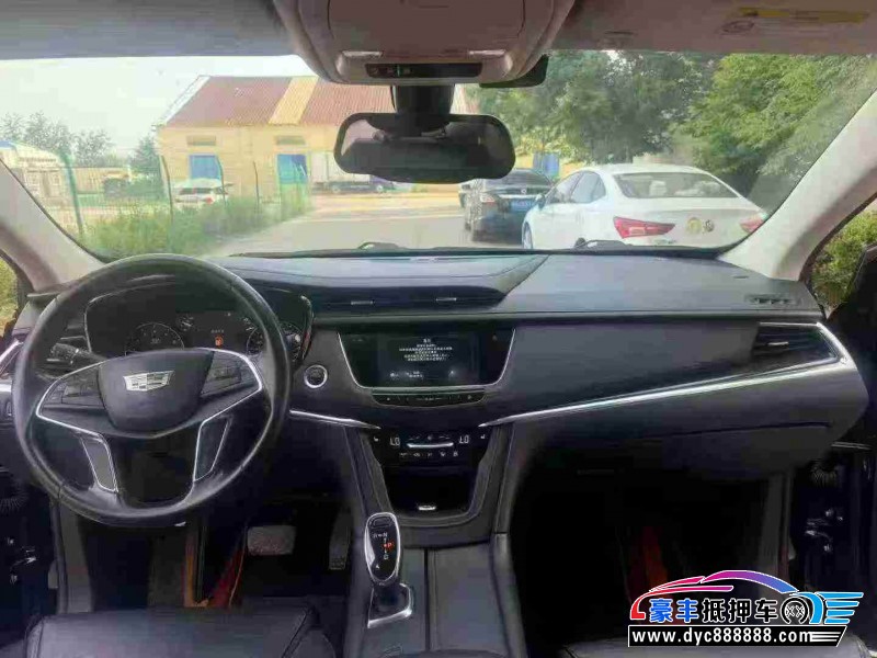 18年凯迪拉克XT5轿车抵押车出售