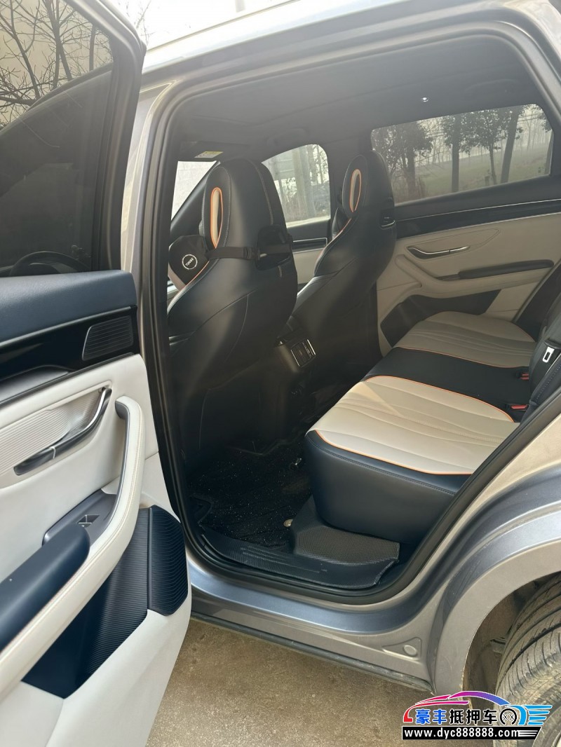 24年比亚迪宋轿车抵押车出售