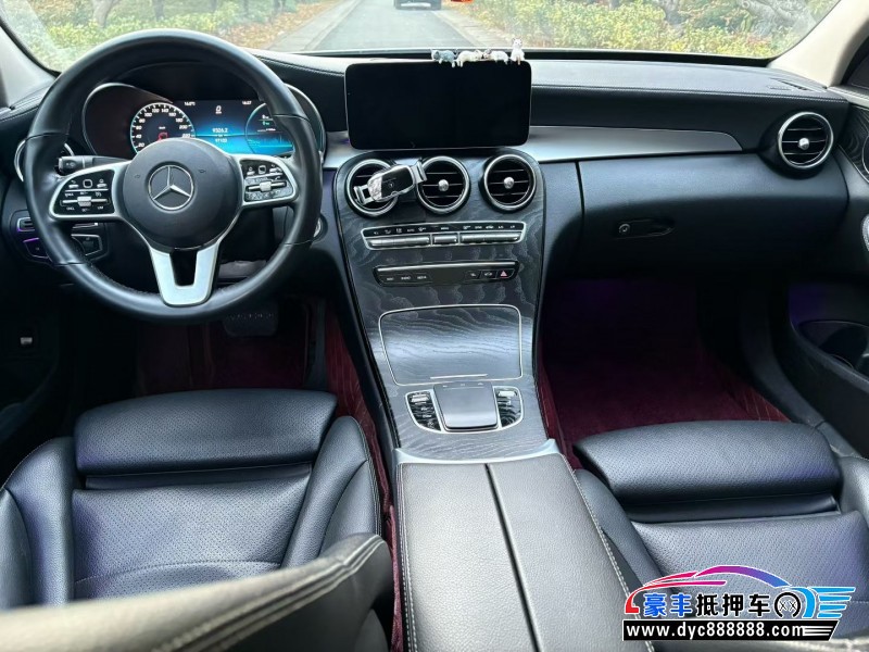 19年奔驰C轿车抵押车出售