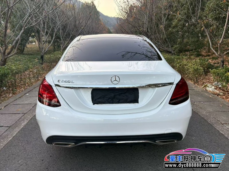 19年奔驰C轿车抵押车出售