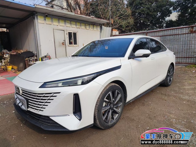 23年长安逸达轿车抵押车出售