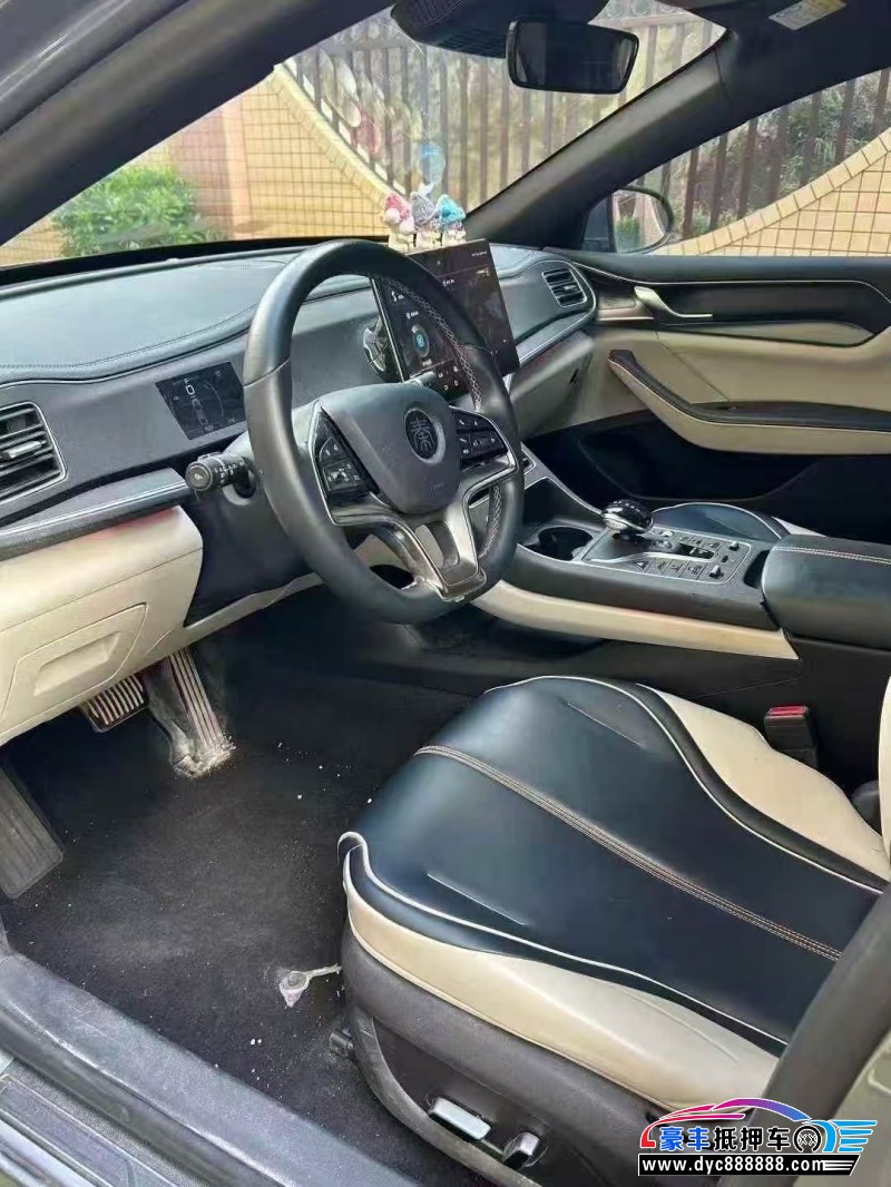 22年比亚迪秦轿车抵押车出售