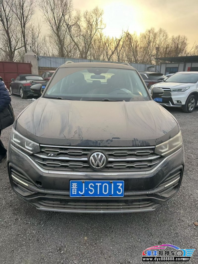 抵押车出售21年大众探岳轿车