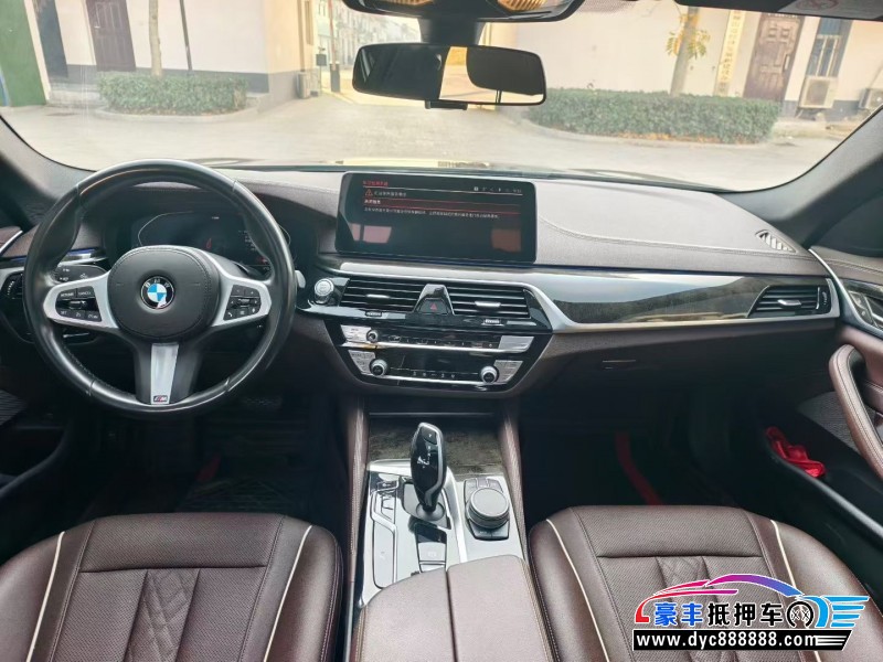 22年宝马5系轿车抵押车出售