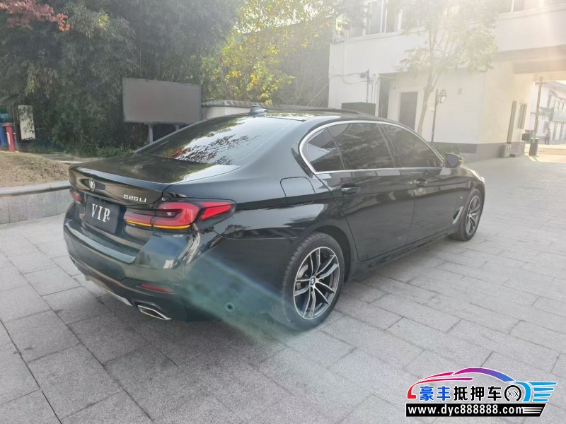 22年宝马5系轿车抵押车出售
