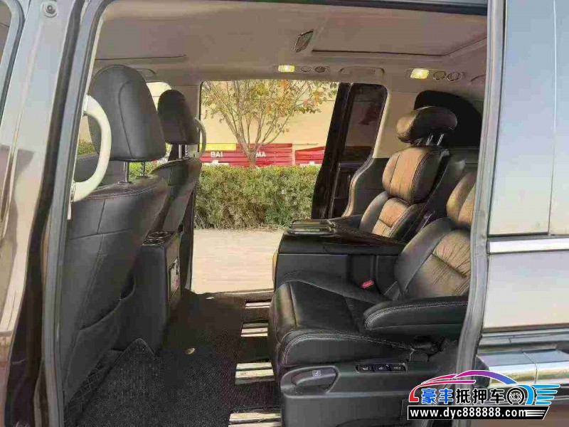 18年本田艾力绅轿车抵押车出售