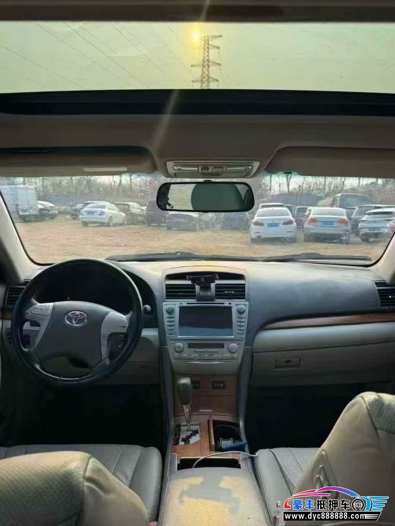 13年丰田凯美瑞轿车抵押车出售