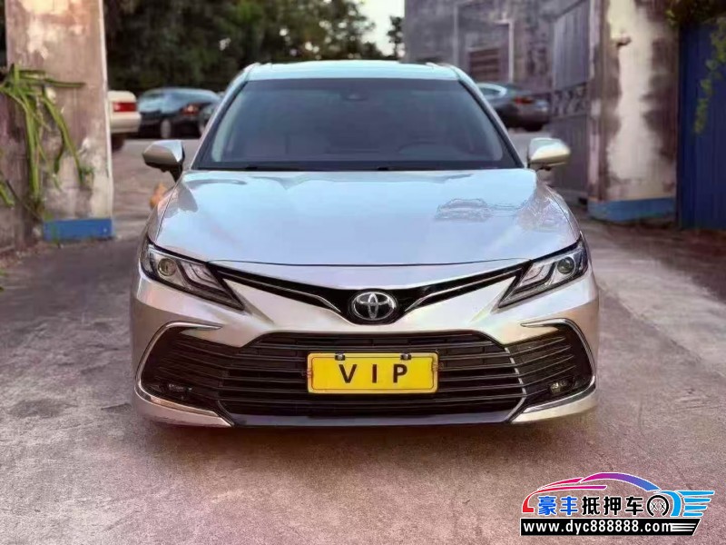 22年丰田凯美瑞轿车抵押车出售