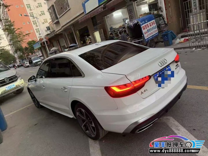 24年奥迪A4L轿车抵押车出售