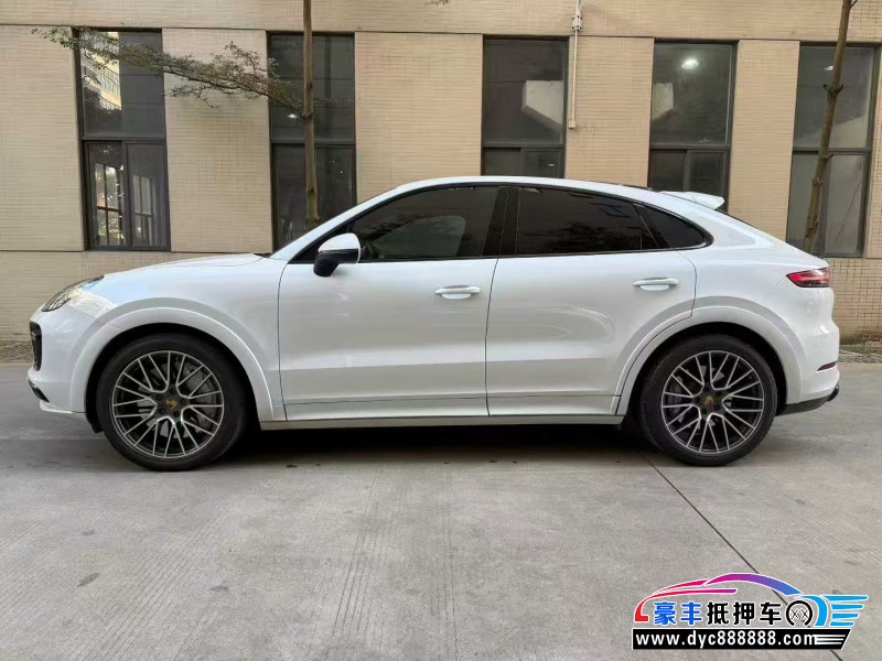 20年保时捷卡宴轿车抵押车出售