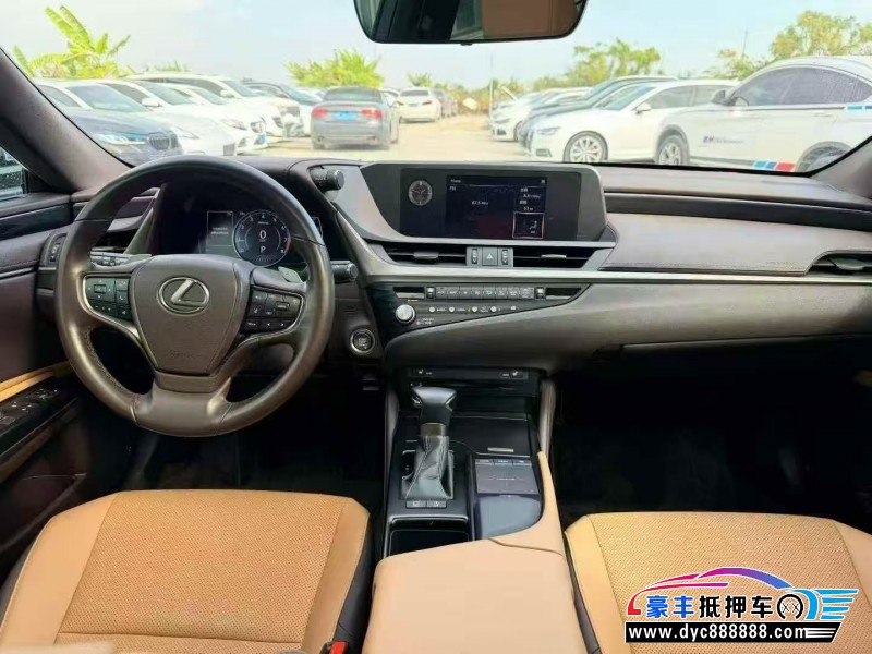 21年雷克萨斯ES轿车抵押车出售