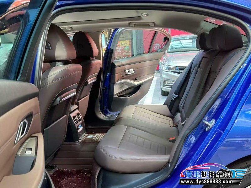 20年宝马3系轿车抵押车出售