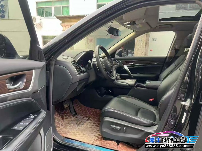 19年本田冠道轿车抵押车出售