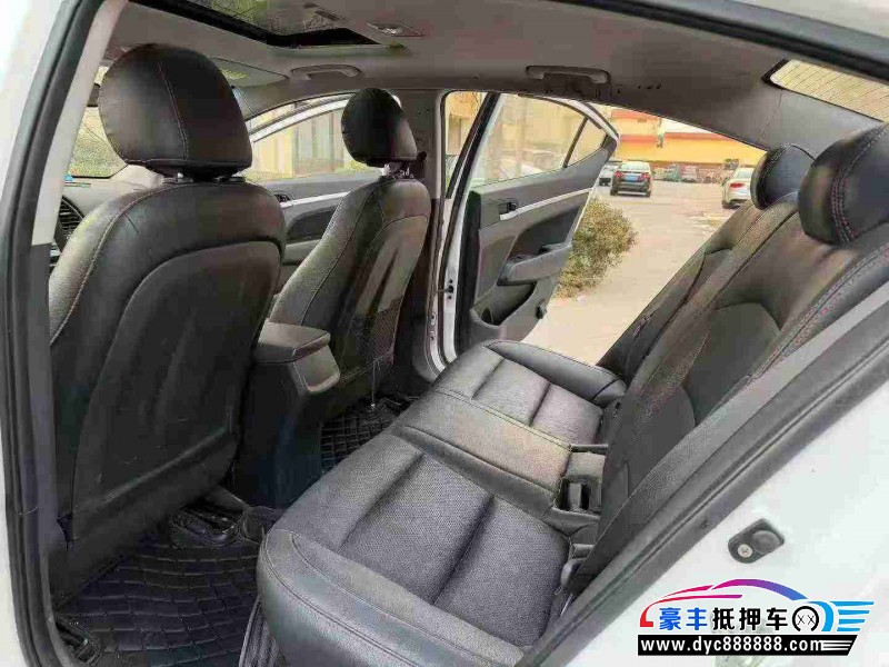 18年现代领动轿车抵押车出售