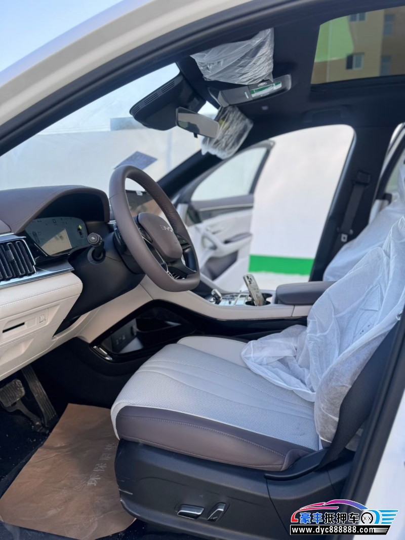 25年比亚迪宋轿车抵押车出售